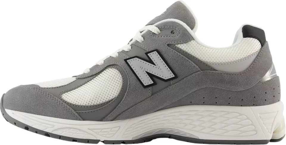 Обувки New Balance 2002R