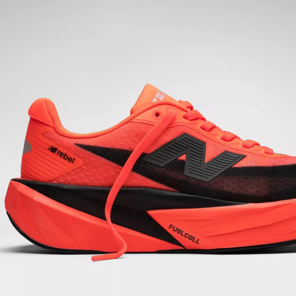 Sapatilhas de Corrida New Balance FuelCell Rebel v5