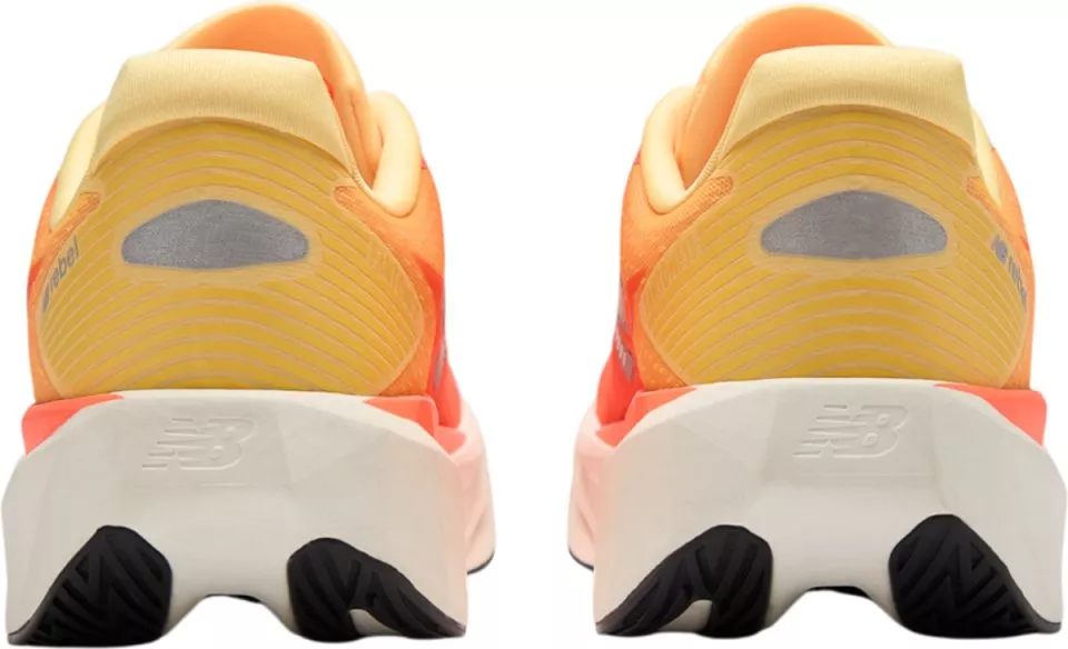 Laufschuhe New Balance FuelCell Rebel v5