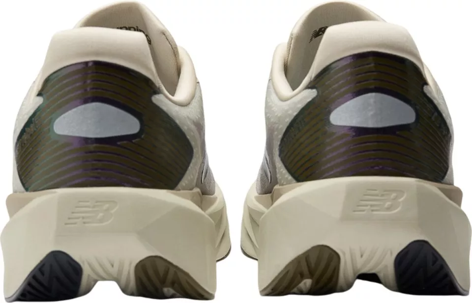 Running shoes New Balance FuelCell Rebel v5