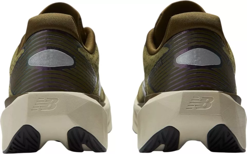 Running shoes New Balance FuelCell Rebel v5