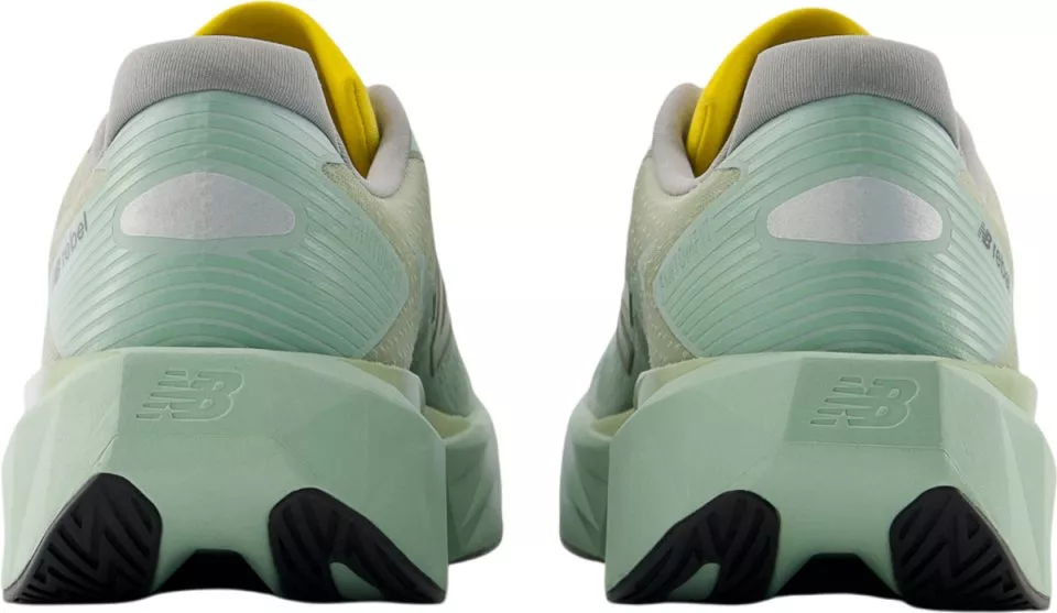 Παπούτσια για τρέξιμο New Balance FuelCell Rebel v5 Ginkyo