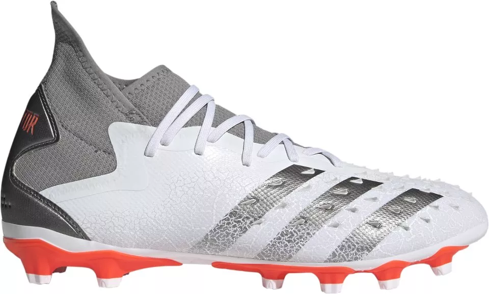 Футболни обувки adidas PREDATOR FREAK .2 MG
