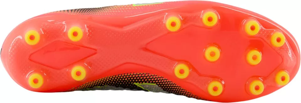 Nogometni čevlji New Balance Tekela Pro Low Laced V4+ AG