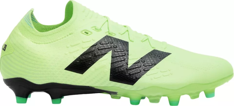 Football shoes New Balance Tekela Pro Low FG v4 11teamsports.ie