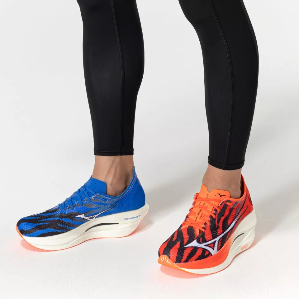 Chaussures de running Mizuno WAVE REBELLION PRO 3