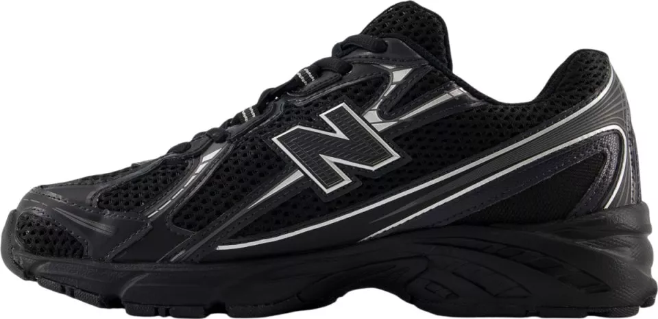 Παπούτσια New Balance 740