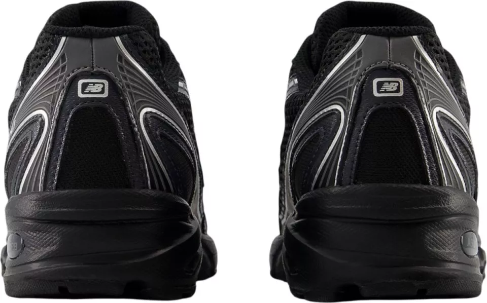 Παπούτσια New Balance 740