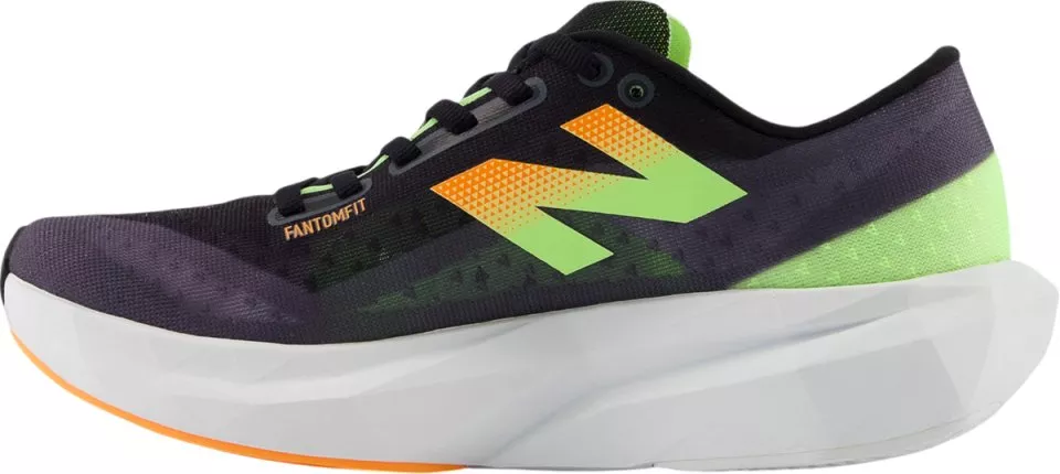 Dámské běžecké boty New Balance FuelCell Rebel v4