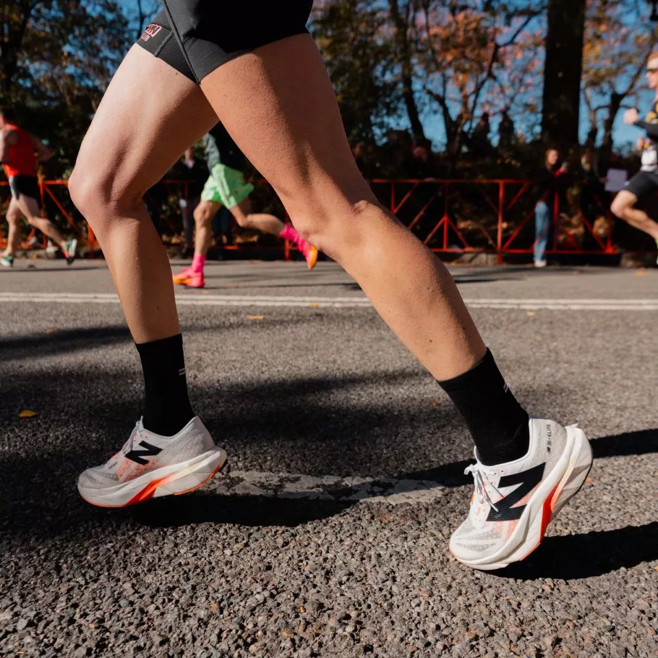 Buty do biegania New Balance FuelCell SuperComp Elite v4
