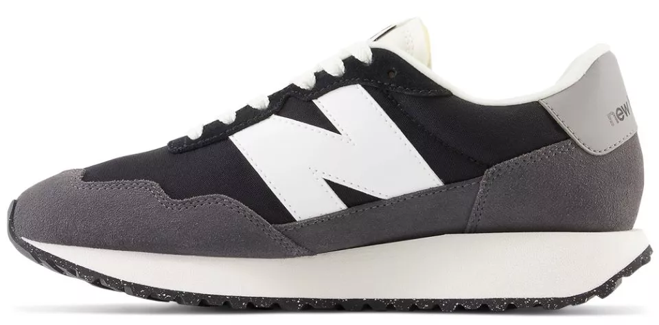 Παπούτσια New Balance 237