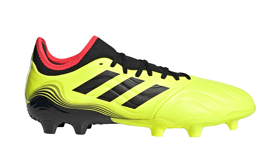 Best affordable cheap football boots