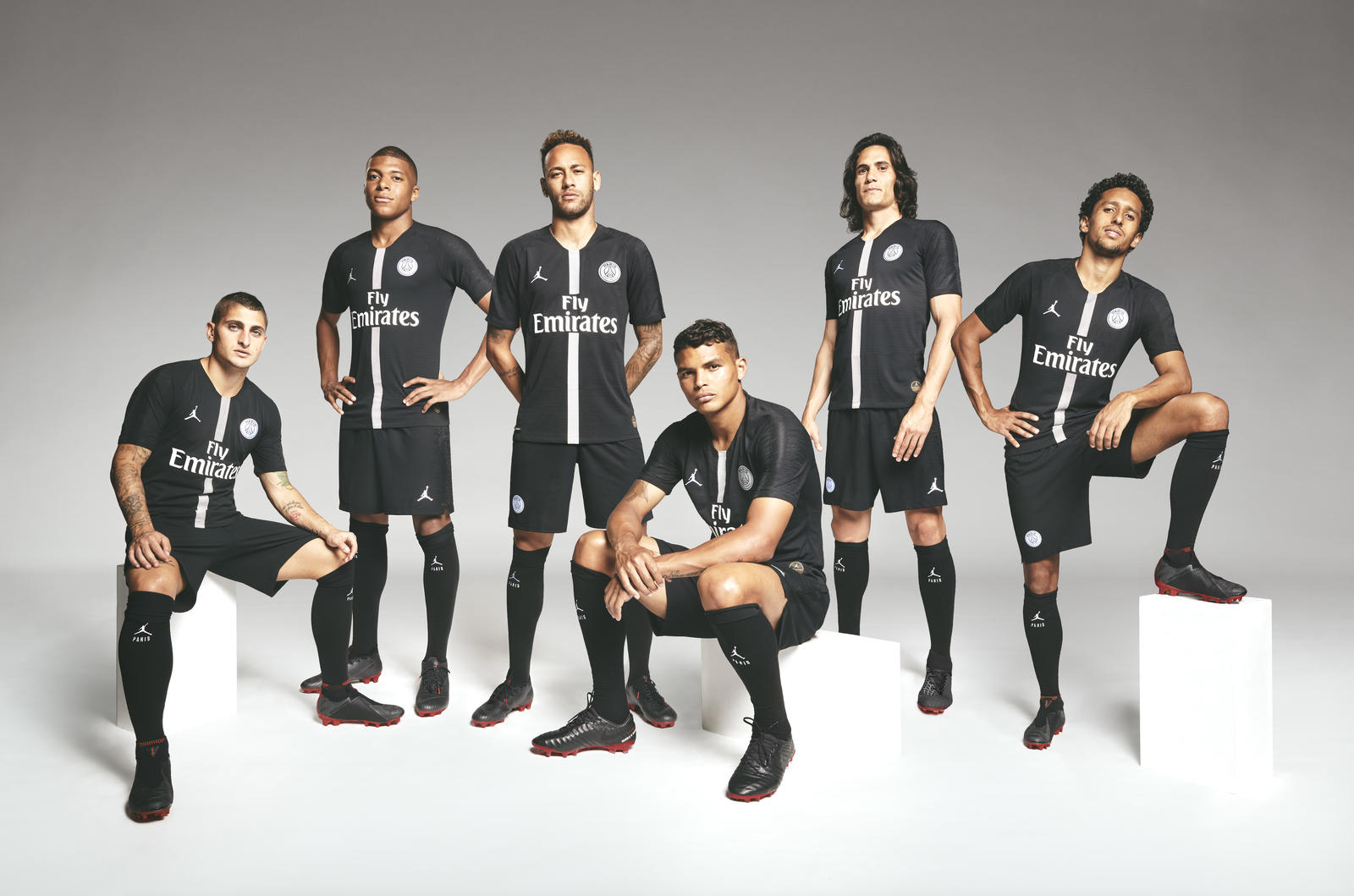 A Nike a Paris Saint-Germain csapatával kiadja a Jordan kollekciót