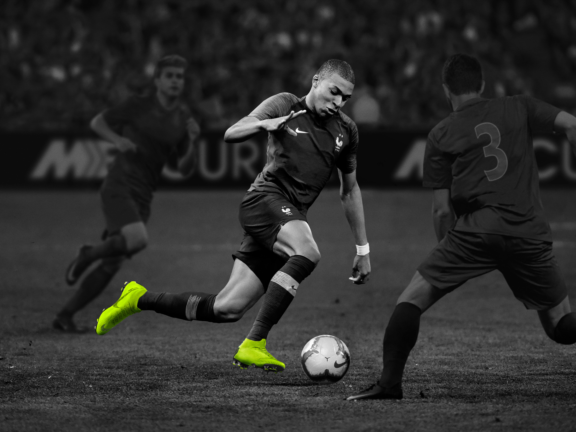 Kylian Mbappe a jeho Nike Mercurial "Always Forward"