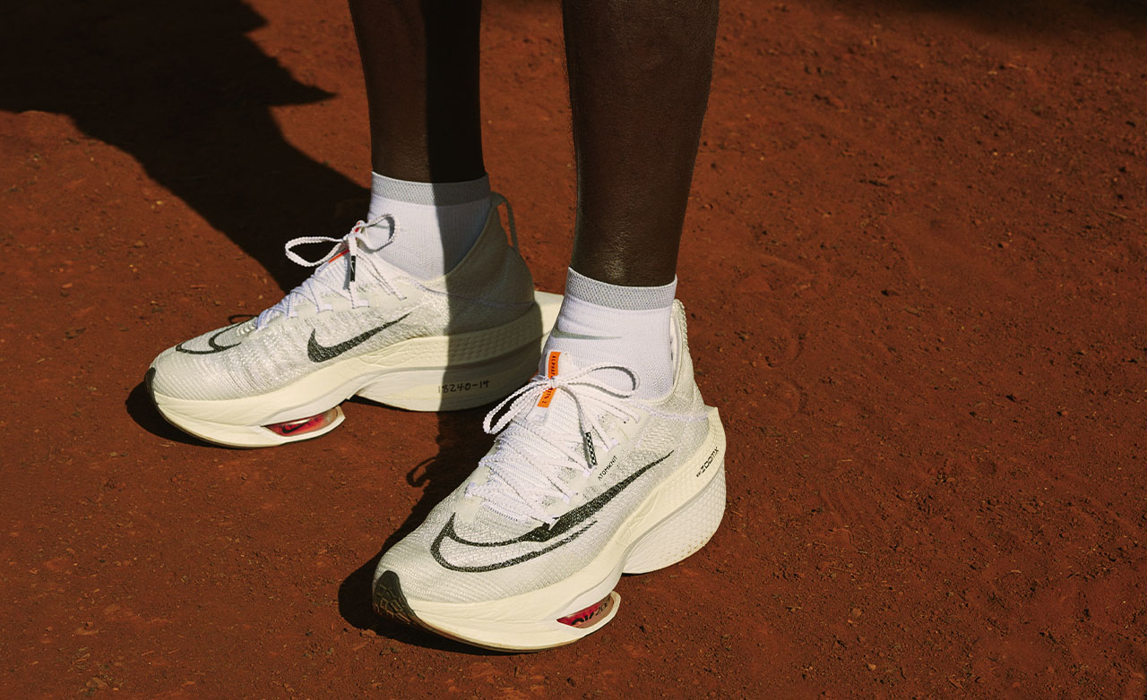 Nike zoom fly white on outlet feet