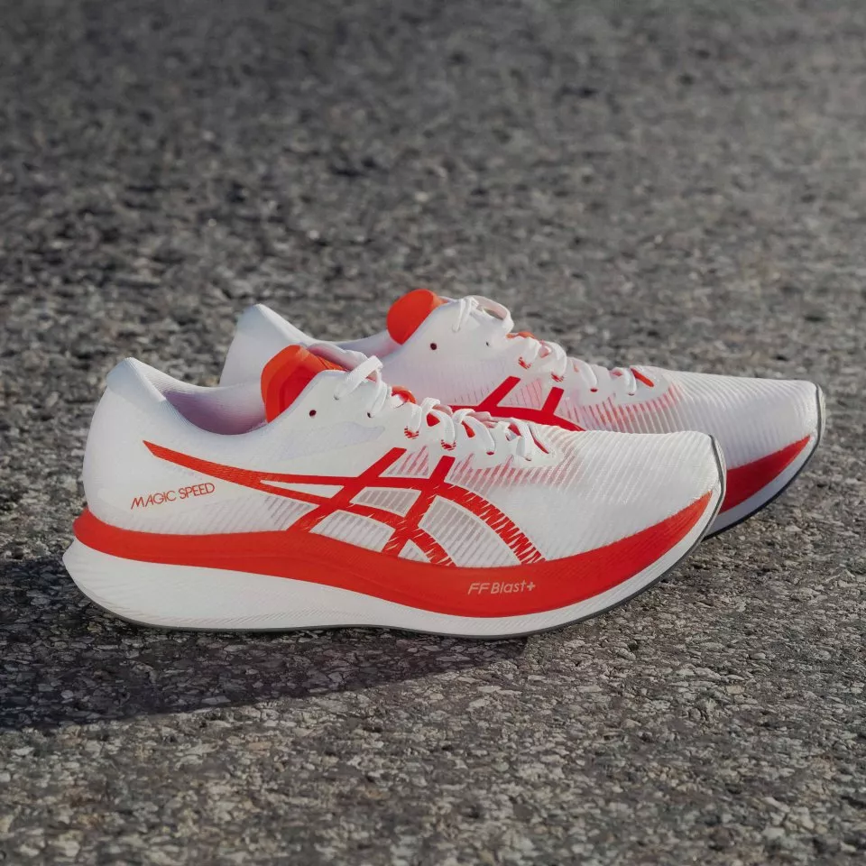 Running shoes Asics MAGIC SPEED 3