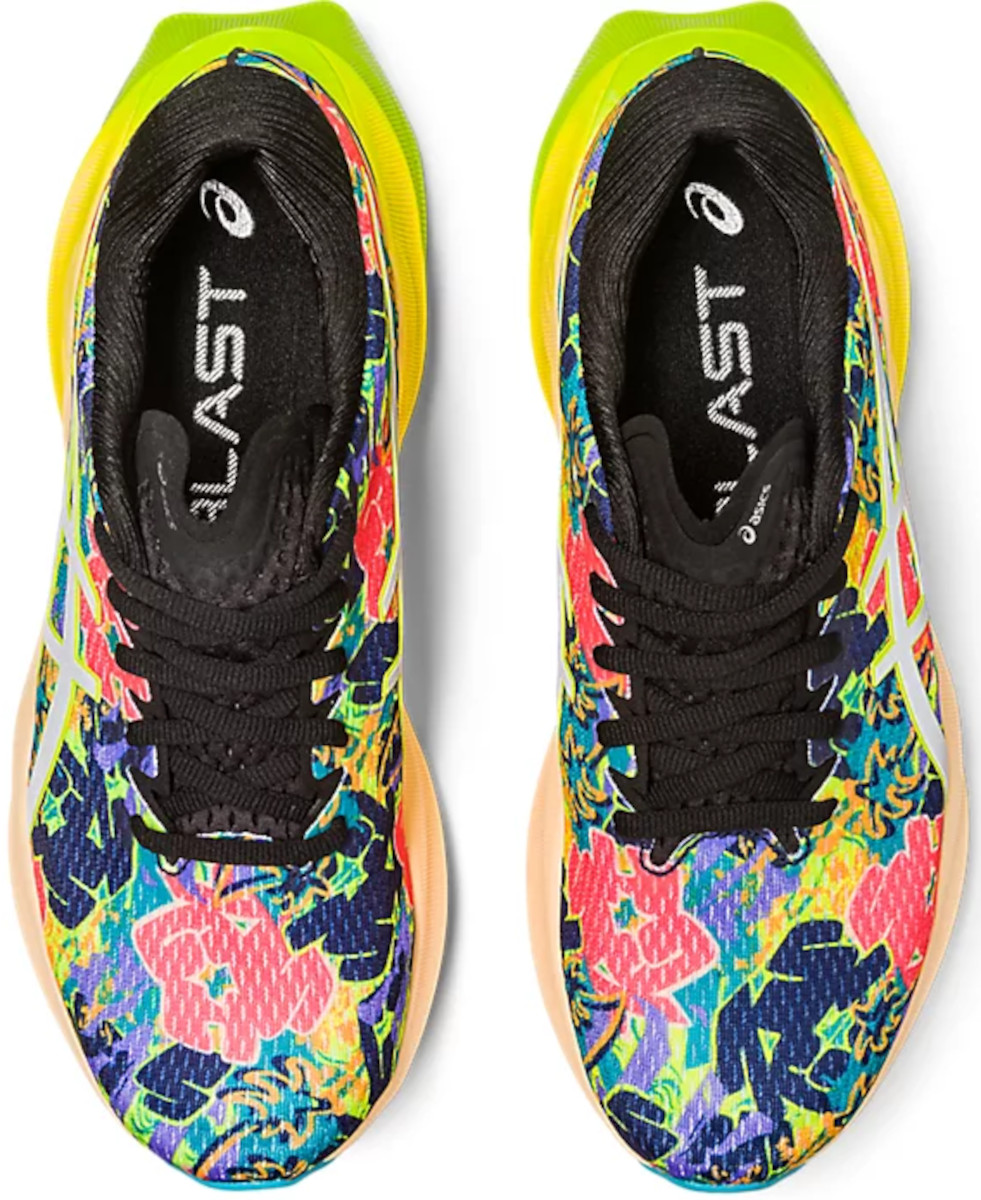 asics-novablast-3-lite-show-