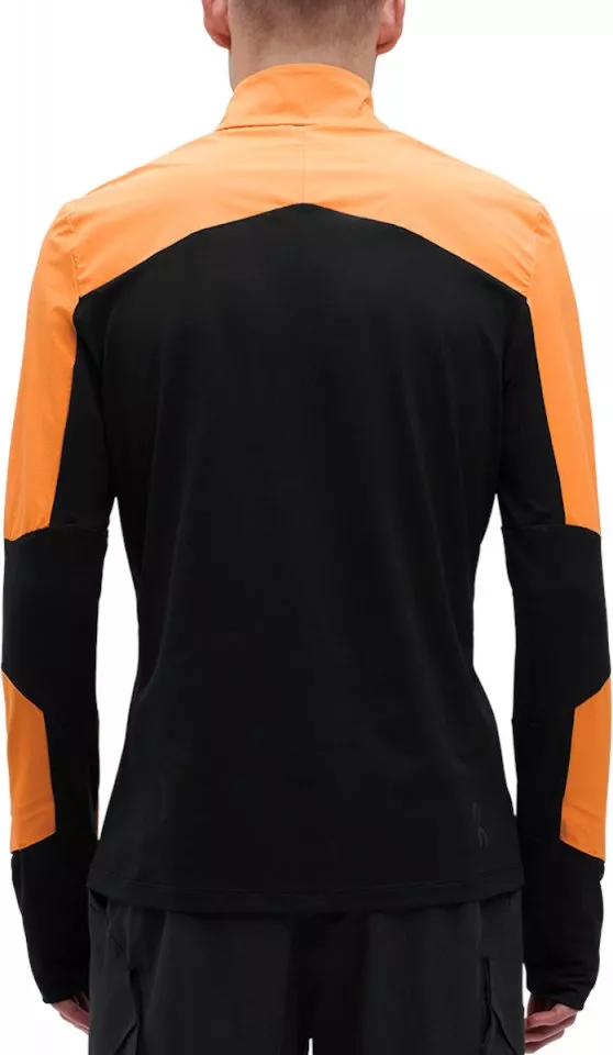 Long-sleeve T-shirt On Running Trail Breaker