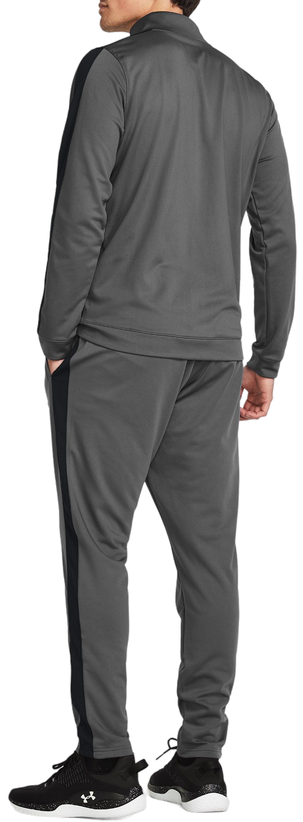 under-armour-emea-track-suit-