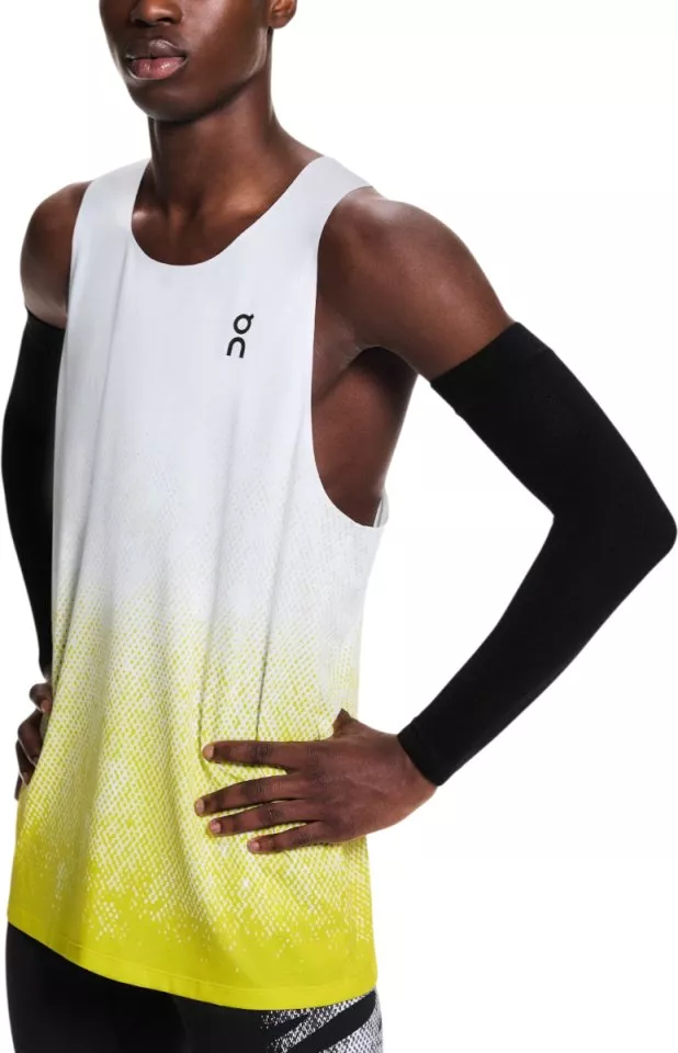 On Running Zero Singlet