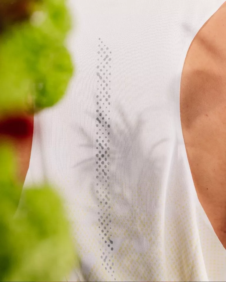 On Running Zero Singlet