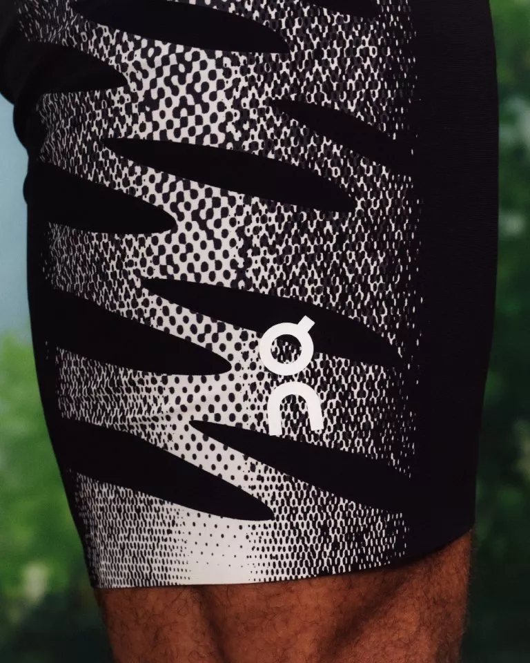 Shorts On Running Zero Half Tights