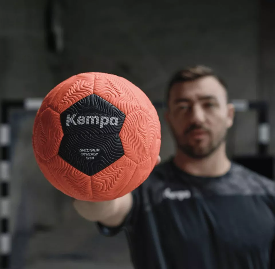 Piłka Kempa Spectrum Synergy Spin