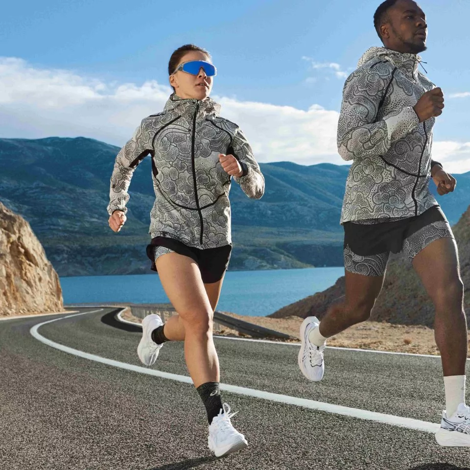 Kapuzenjacke ASICS LIMITED SERIES WIND BREAKER JACKET