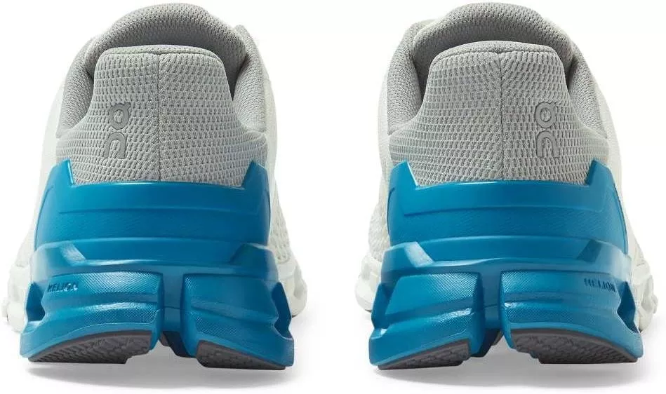 Chaussures de On Running Cloudflyer