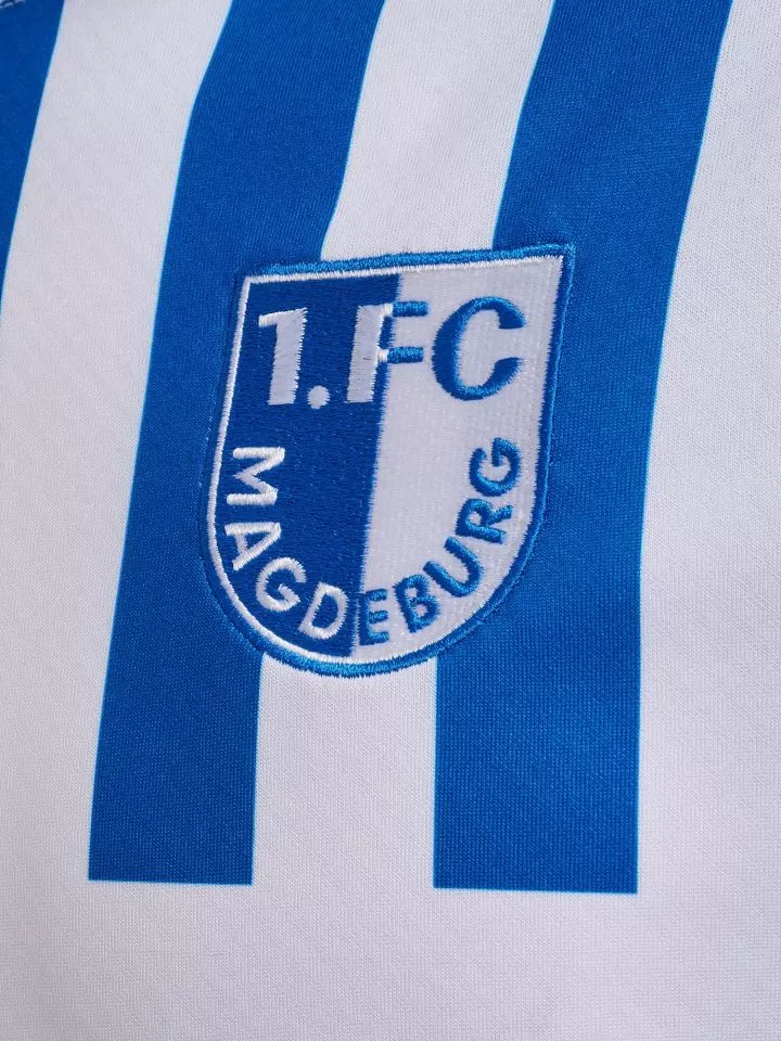 Hummel 1. FC Magdeburg Home 2026/27 Póló