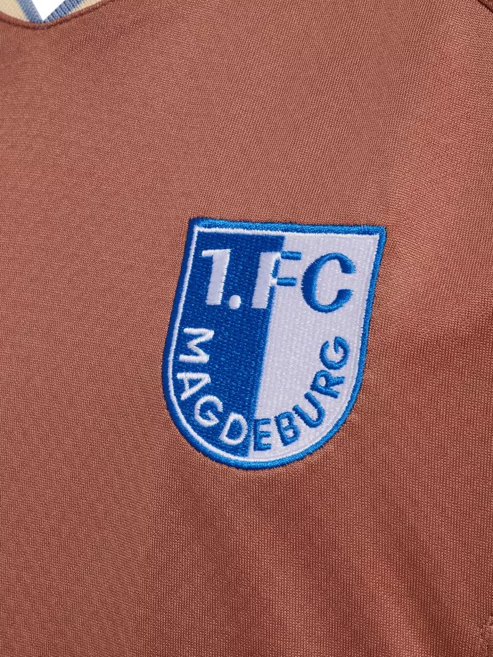 Dres (majica) s kratkim rukavima Hummel 1. FC Magdeburg Away 2026/27