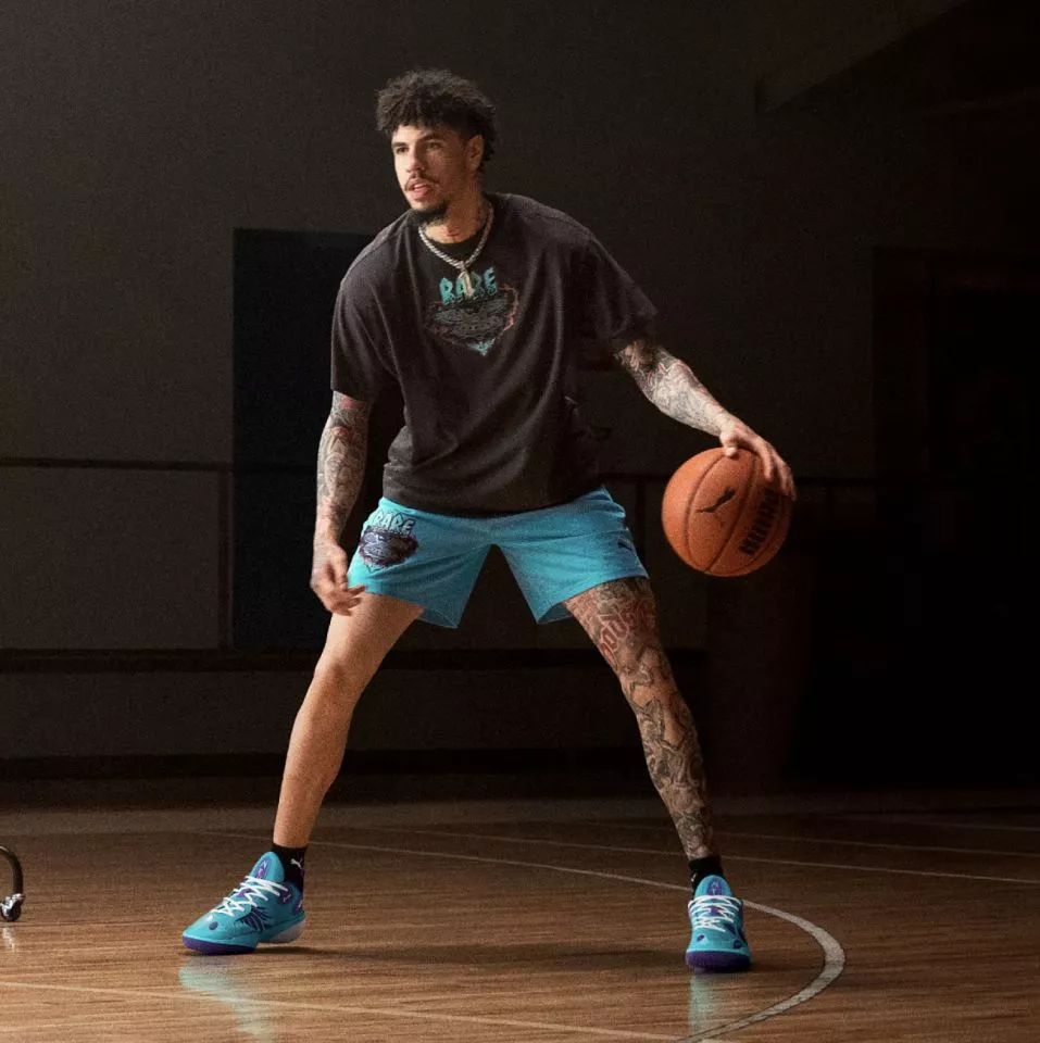 Basketball shoes Puma MB World.01