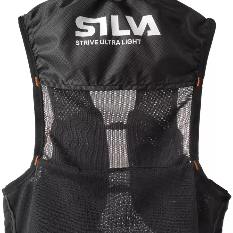 Ultralehká běžecká vesta SILVA Strive Ultra Light M