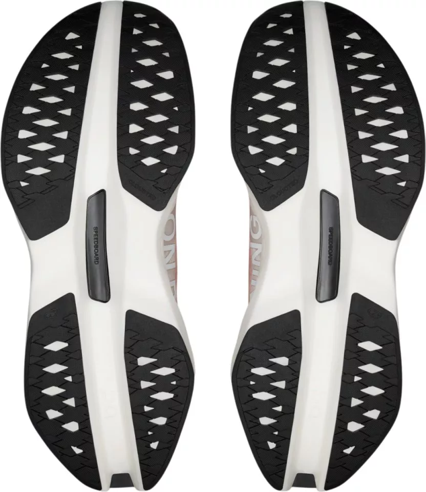 shoes On Running Cloudboom Max
