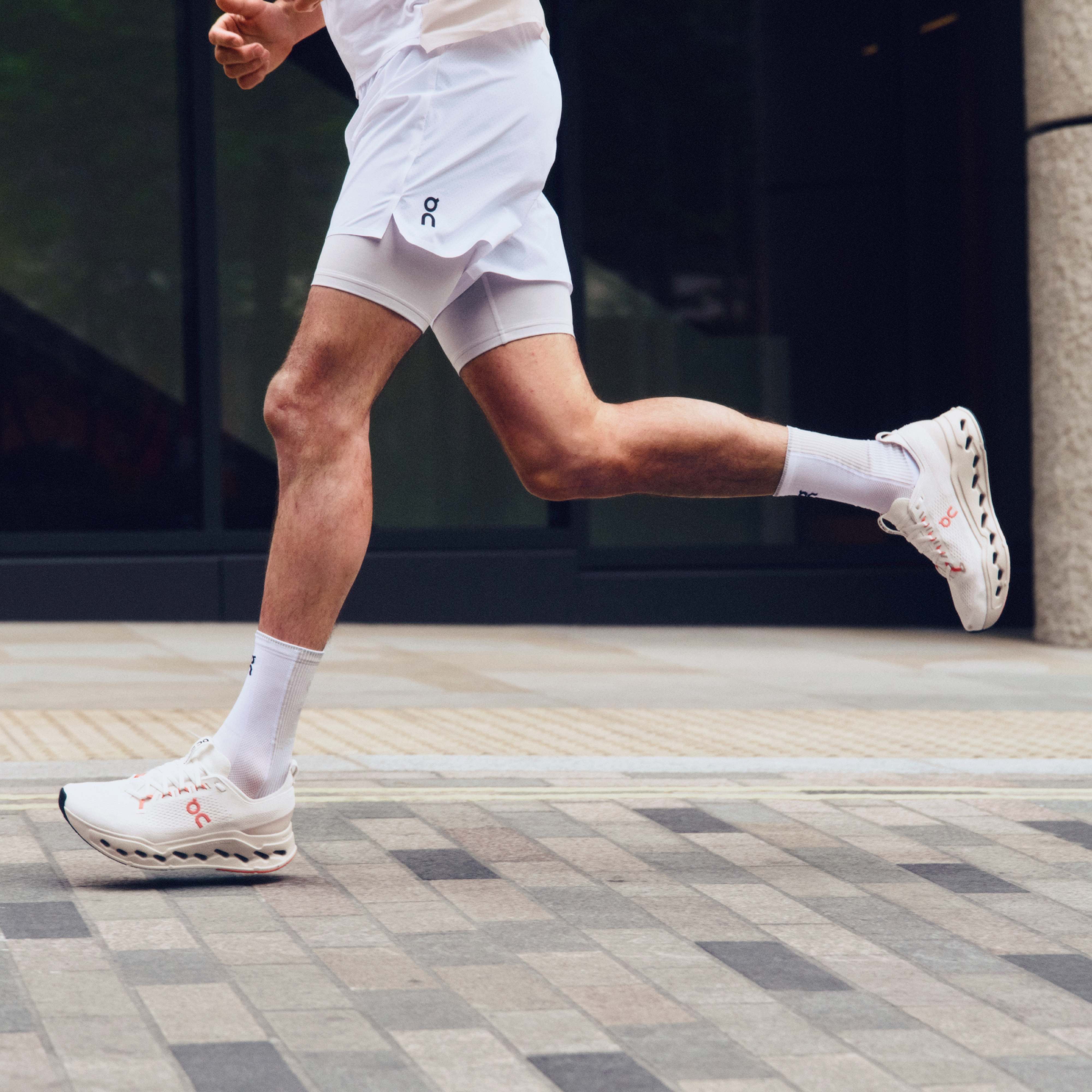 Shoes On Running Cloudsurfer Max - Top4Running.com display picture 2