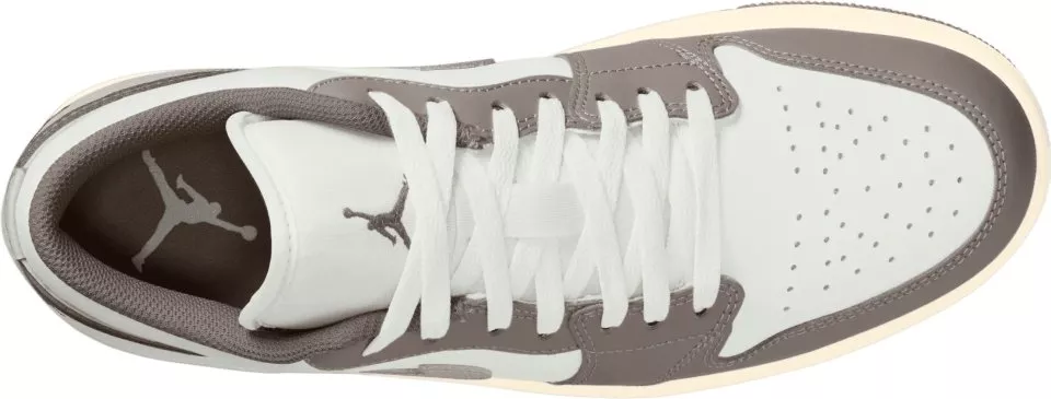 Обувки Jordan Air 1 Low