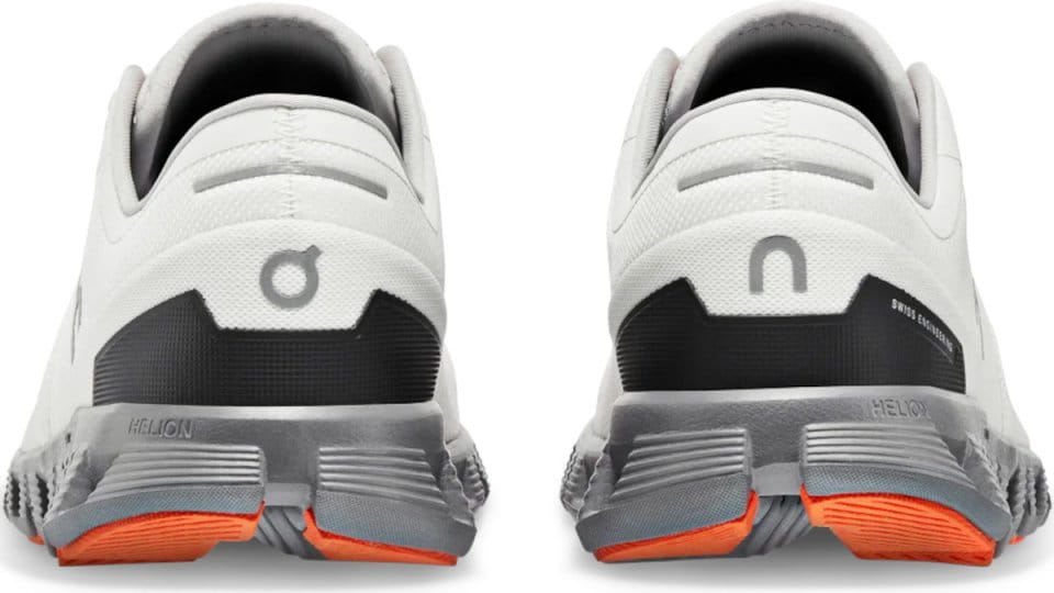On Running Cloud X 3 Futócipő
