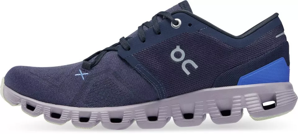 Chaussures de On Running Cloud X 3