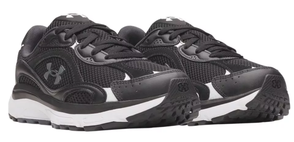 Skor Under Armour Tech Runner W