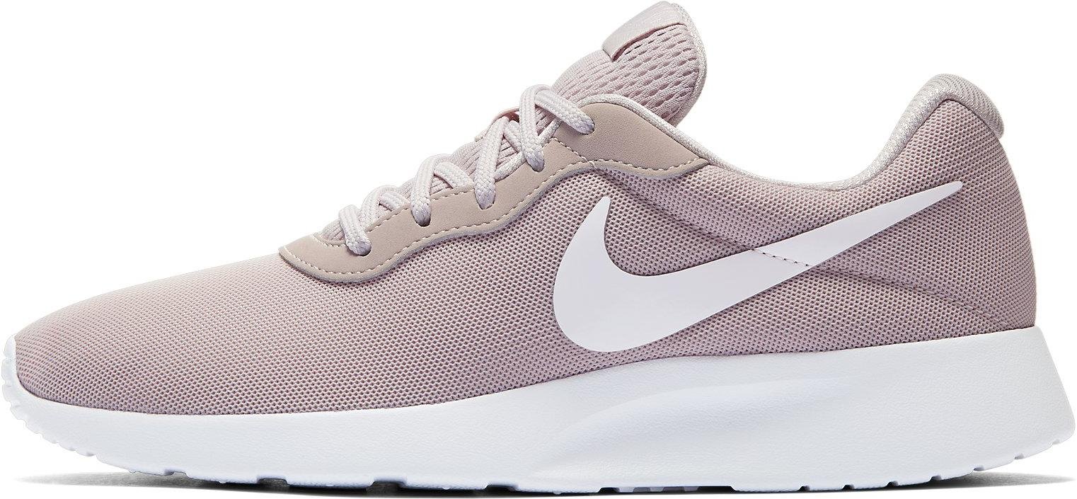 Nike WMNS TANJUN Cipők