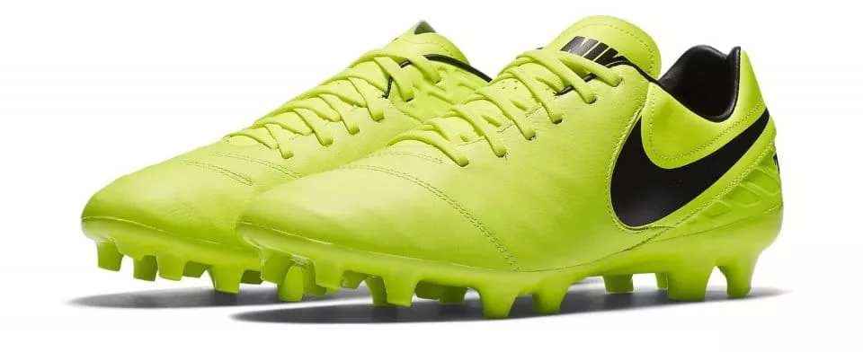 Football shoes Nike TIEMPO MYSTIC V FG