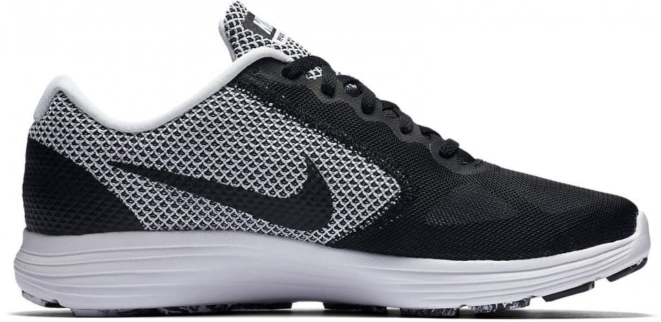 nike revolution 3 with strap