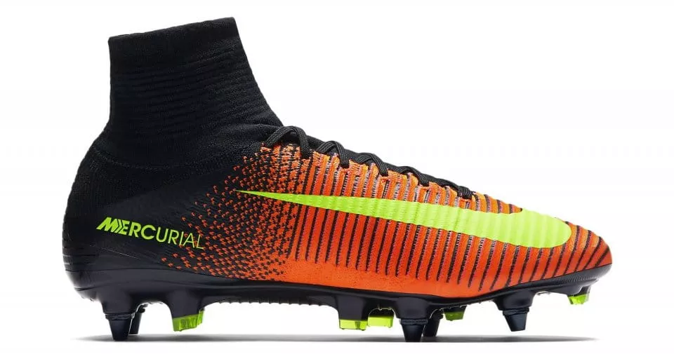 Футболни обувки Nike MERCURIAL SUPERFLY V SG-PRO - 11teamsports.bg