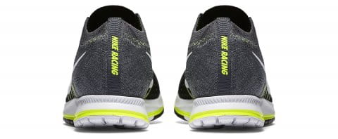 nike unisex flyknit streak running shoe