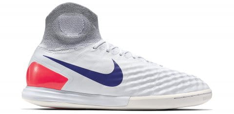 nike magistax indoor