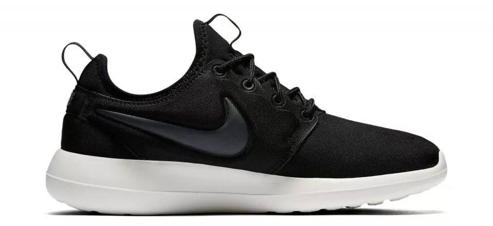 Dámská volnočasová obuv Nike Roshe Two