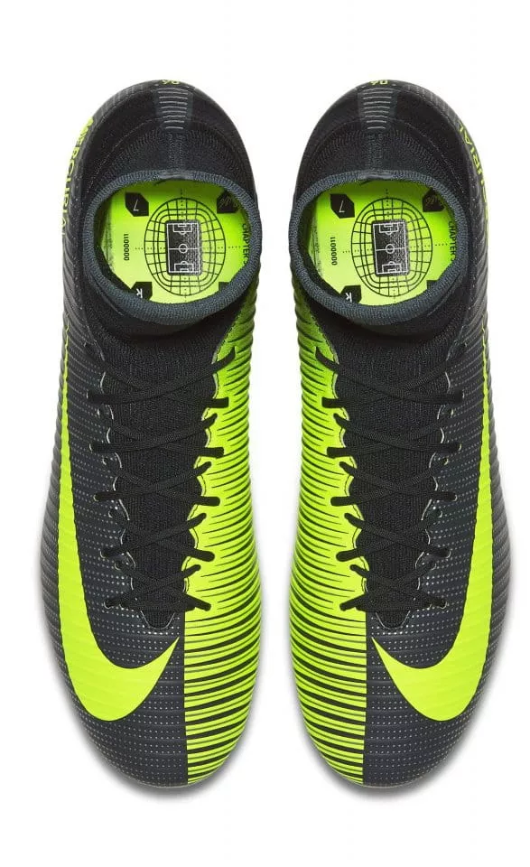 Kopačky Nike MERCURIAL VELOCE III DF CR7 FG