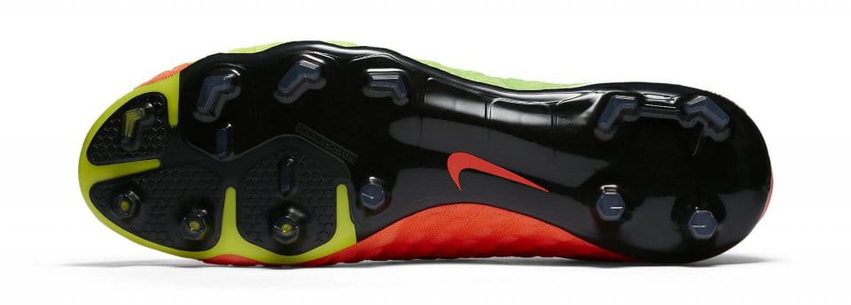 nike hypervenom phantom 3 soleplate