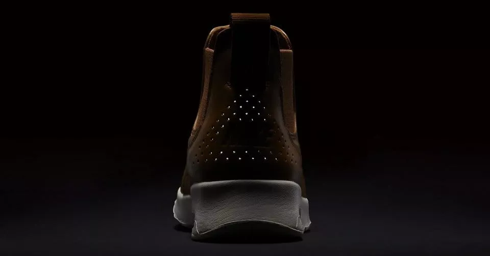 Dámské volnočasové boty Nike Air Max Thea Mid