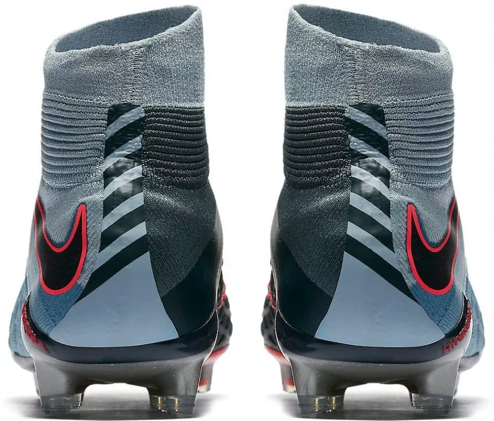 Football shoes Nike HYPERVENOM PHANTOM III DF FG